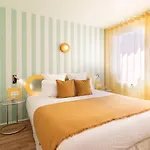 Paris Home Collection - Serviced Apartments Champs-Elysées - Rue de Ponthieu